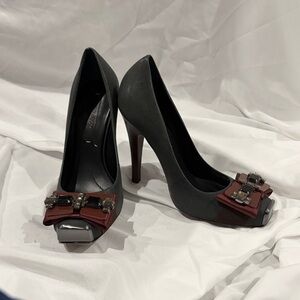 👠Host Pick👠 UNIQUE! BCBGMaxAzria RAYA Heels